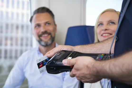 Agent / Agente de contrôle