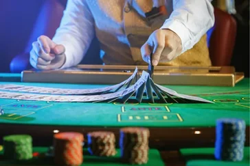 Croupier / Croupière
