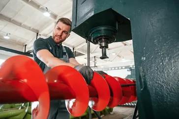 Ajusteur-monteur / Ajusteuse-monteuse