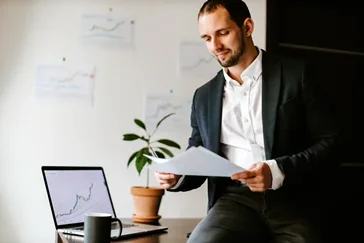 Sens des affaires et de la valeur de l’argent